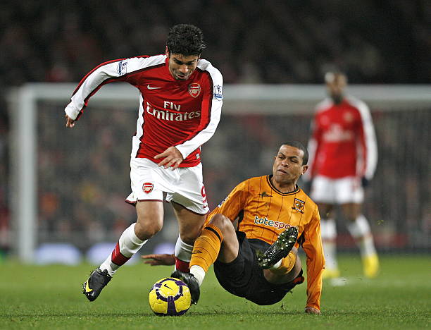 他经历了无 他经历了无